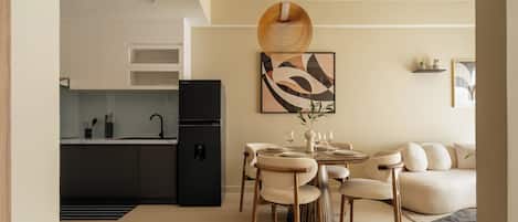 Superior Apartment, Balcony, City View | Interior