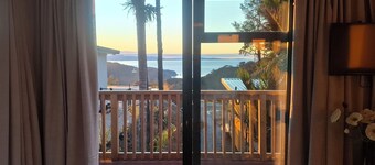 Totaranui Accommodation Chalet One 7km from beach. Abel Tasman National Park