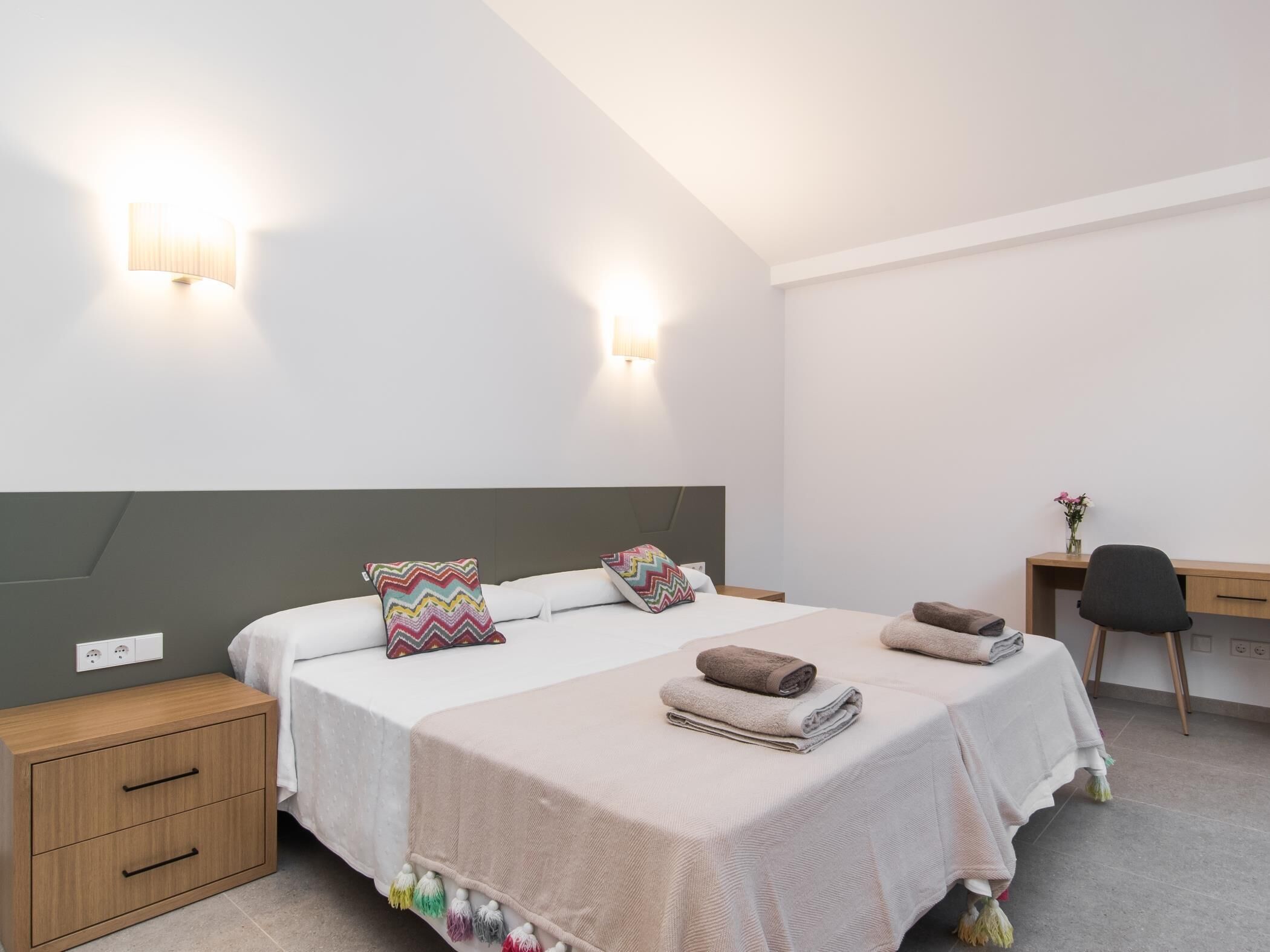 4 chambres, accès Internet, draps fournis