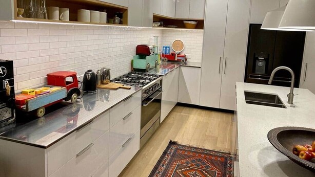 Frigorifero, microonde, forno, lavastoviglie