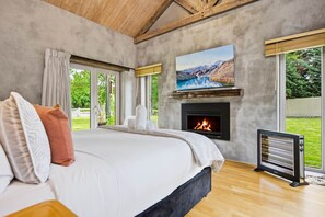 1 habitación, tabla de planchar con plancha, wifi gratis y ropa de cama 