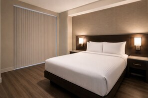 Room - Spacious 1BR Toronto Getaway to Unwind - Perfect for Families! (Toronto)