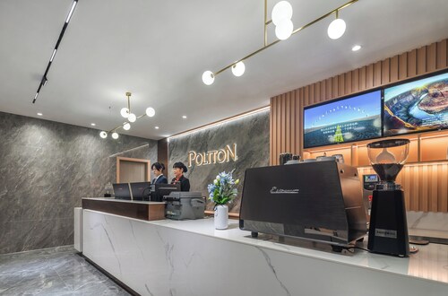 Poltton Century Hotel (Changtai Yanxi Branch)
