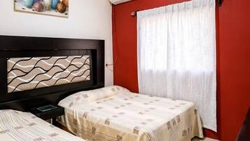 Iron/ironing board, internet, bed sheets