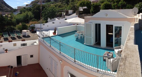 Cozy Apartment with a Large Terrace Overlooking the Sea
