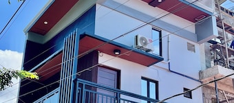 Affordable Luxury Loft Style•Netflix•Fast Wifi•FreeParking•Sta. Cruz Laguna