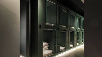 Deluxe Double Room, Women only