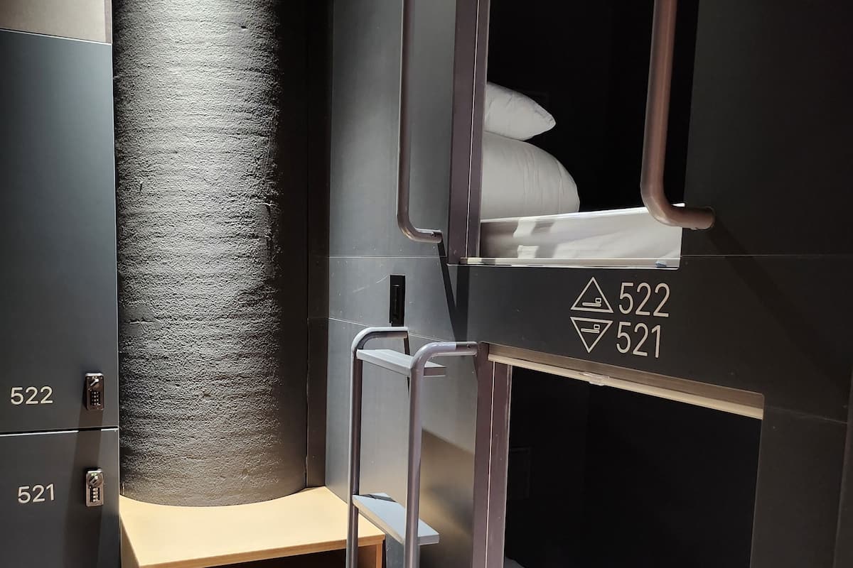 Habitación doble Deluxe, solo para mujeres (Cabin for two) | Wifi gratis y ropa de cama