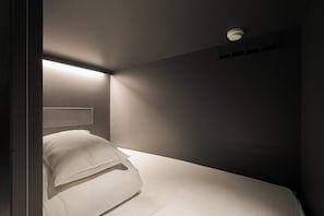 Phòng đôi Deluxe, chỉ dành cho nữ (Cabin for two)