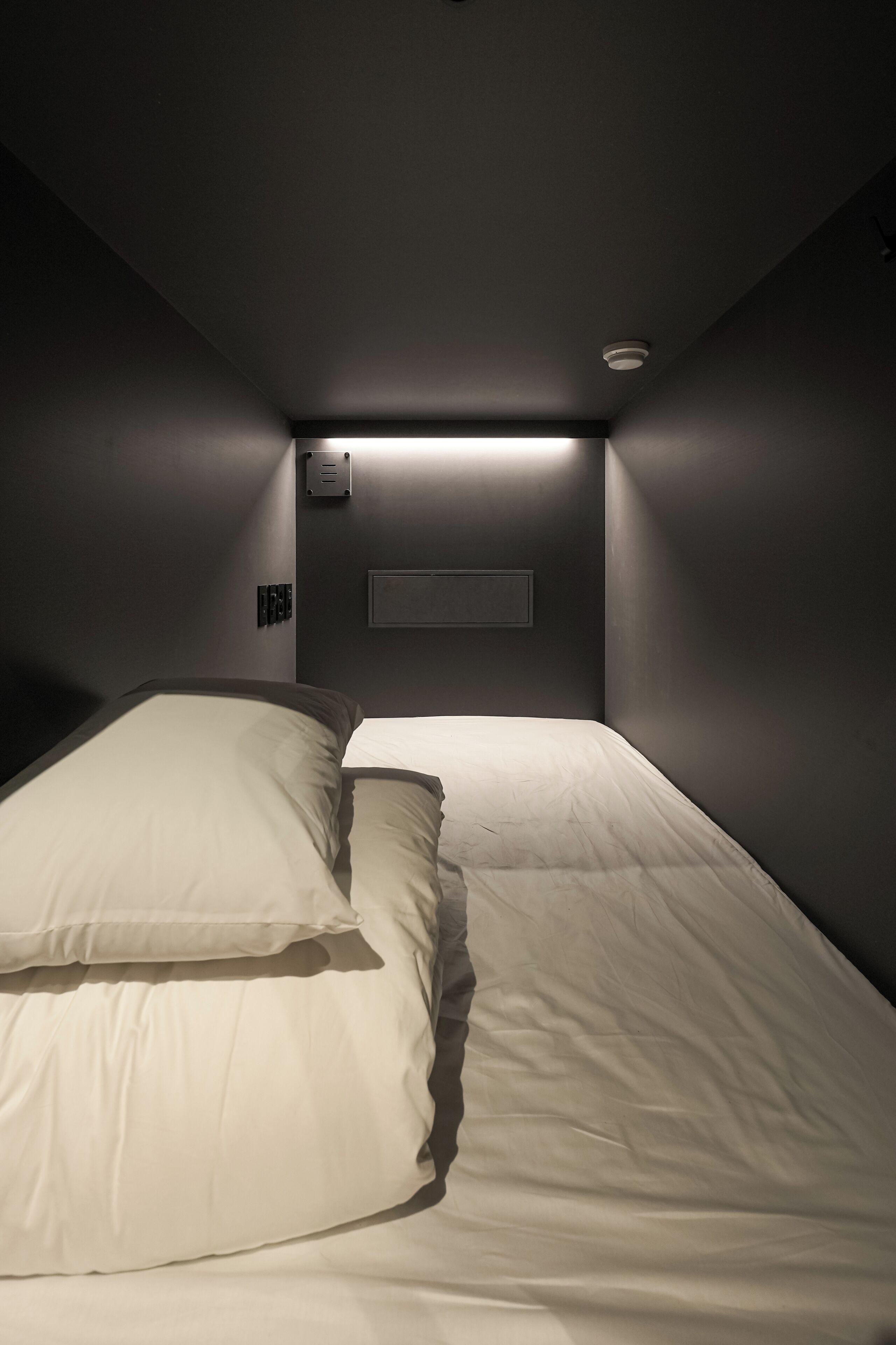 Economy Single Room, Men only