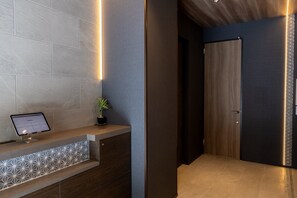 Lobby - MiGO HOTEL FUKUOKA 01 (Komondocho, Hakata Ward, Fukuoka City)