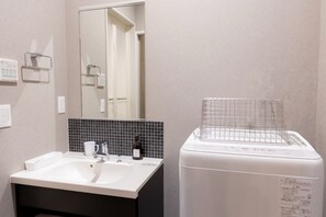 Bathroom - MiGO HOTEL FUKUOKA 01 (Komondocho, Hakata Ward, Fukuoka City)