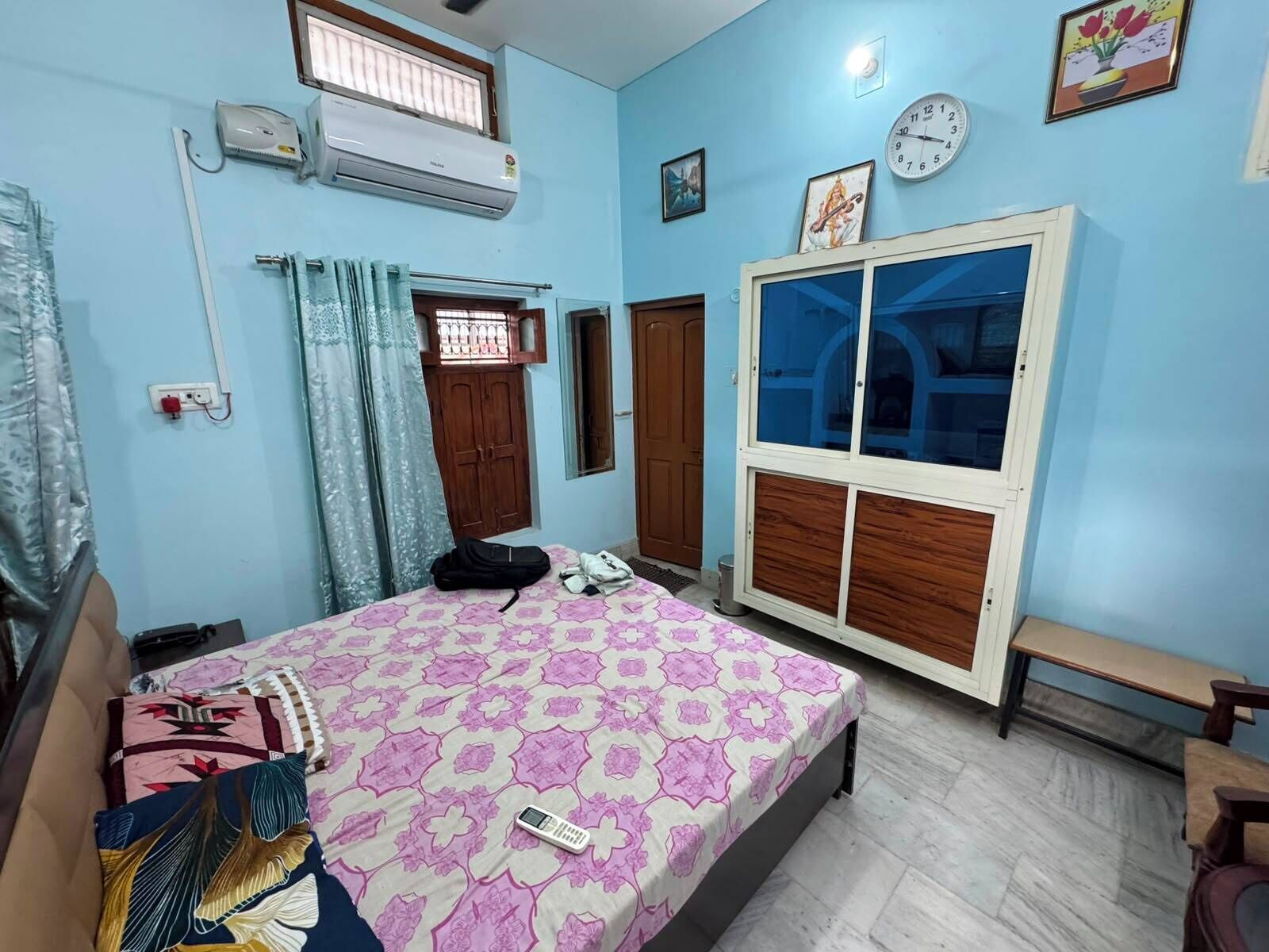 9 bedrooms, WiFi