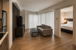 Living area - Stylish Studio City Stay Close to Dining, Shows & Transit (Toronto)