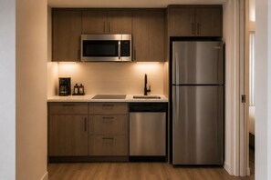 Private kitchen - Stylish Studio City Stay Close to Dining, Shows & Transit (Toronto)