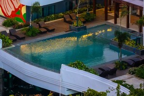 Piscina externa