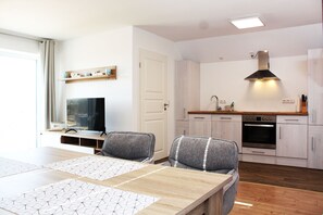 Dining - Vrbo Property (Hanstedt I)