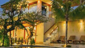 Superior Room | Desk, free WiFi, bed sheets