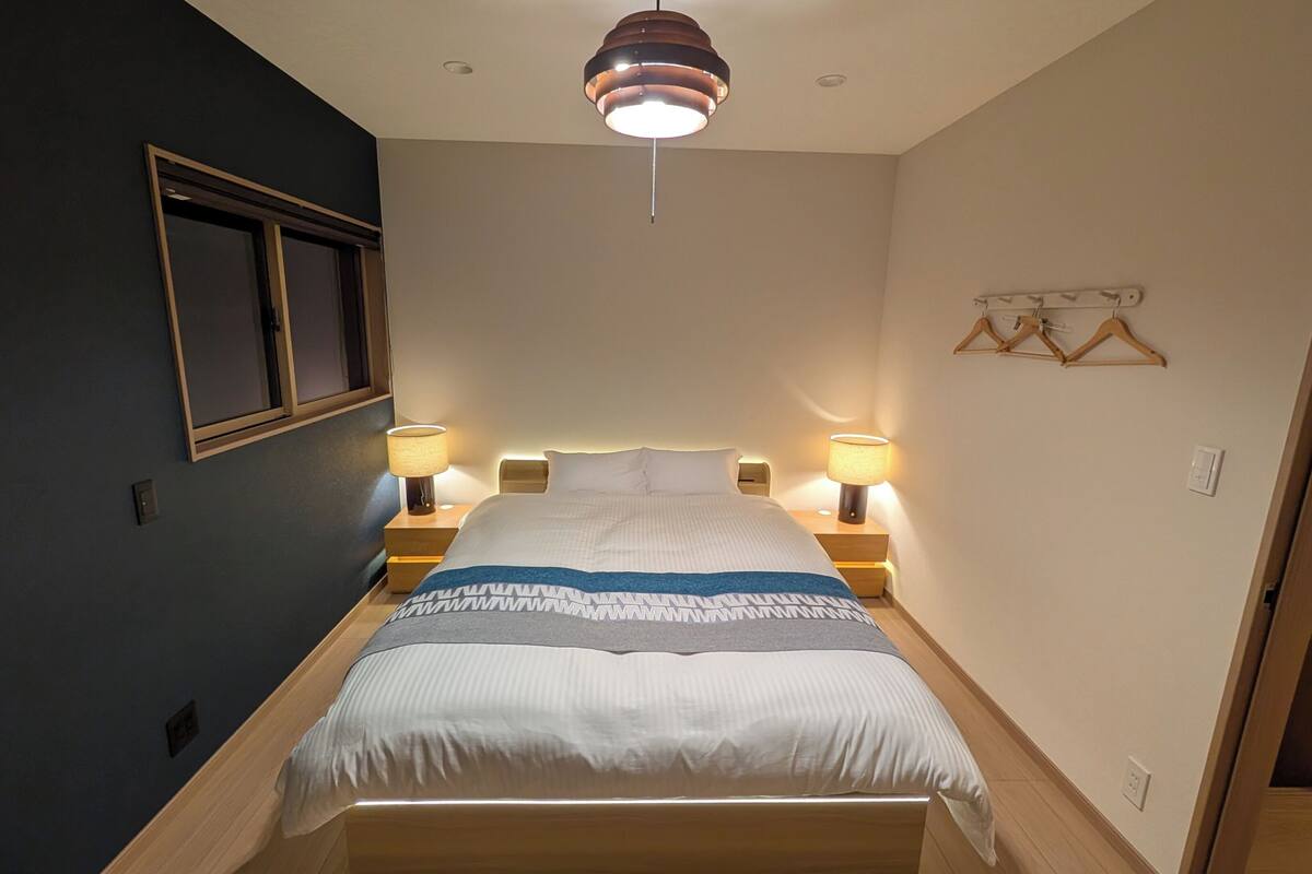 Blackout curtains, iron/ironing board, free WiFi