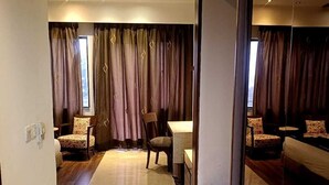 Premium-Zimmer, Poolblick | Innenbereich