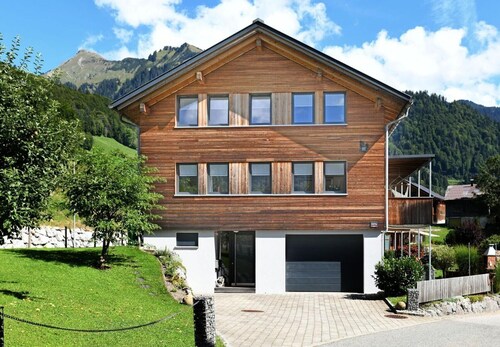 Holiday Home 'Hausblick' with Mountain Views, Private Terrace and Wi-Fi