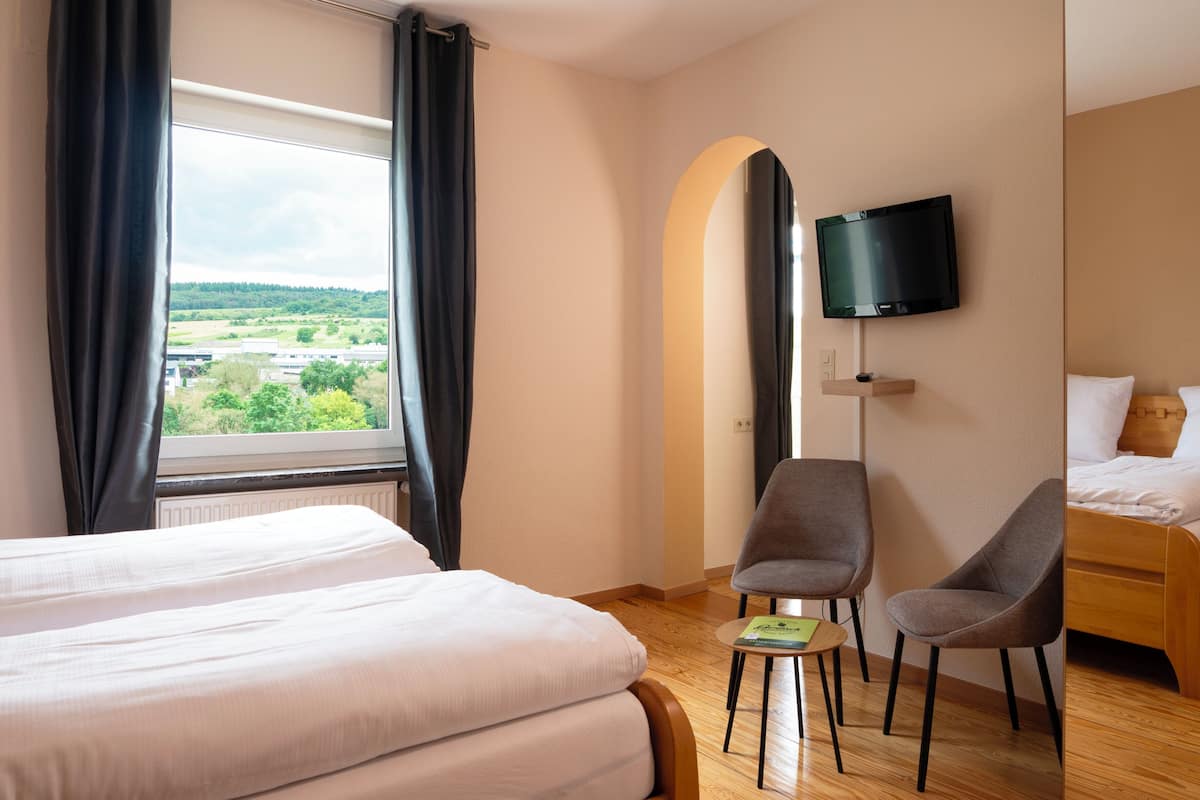 Double Room, Garden View | WiFi (free)