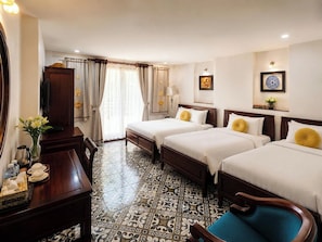 In-room safe, desk, soundproofing, iron/ironing board - Hanoi Luxury Hotel - Old Quarter (Ha noi)