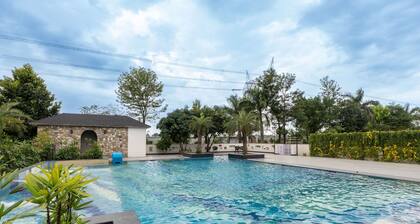 juSTa Nature's Nest Resort