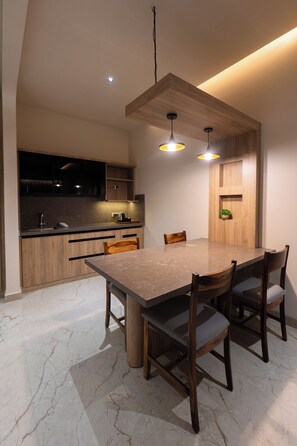 Suite | Restauration