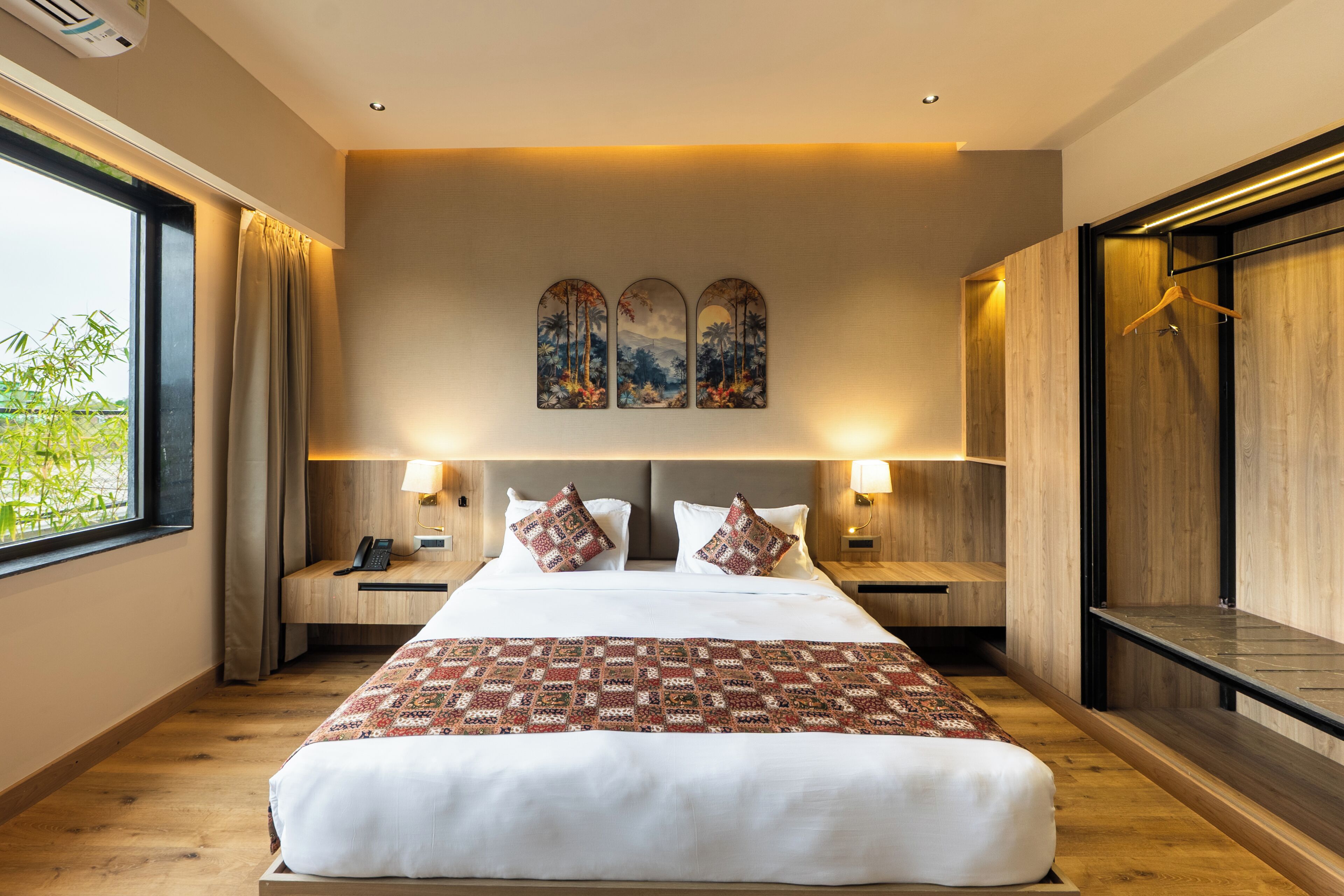 Suite | Coffres-forts dans les chambres, bureau