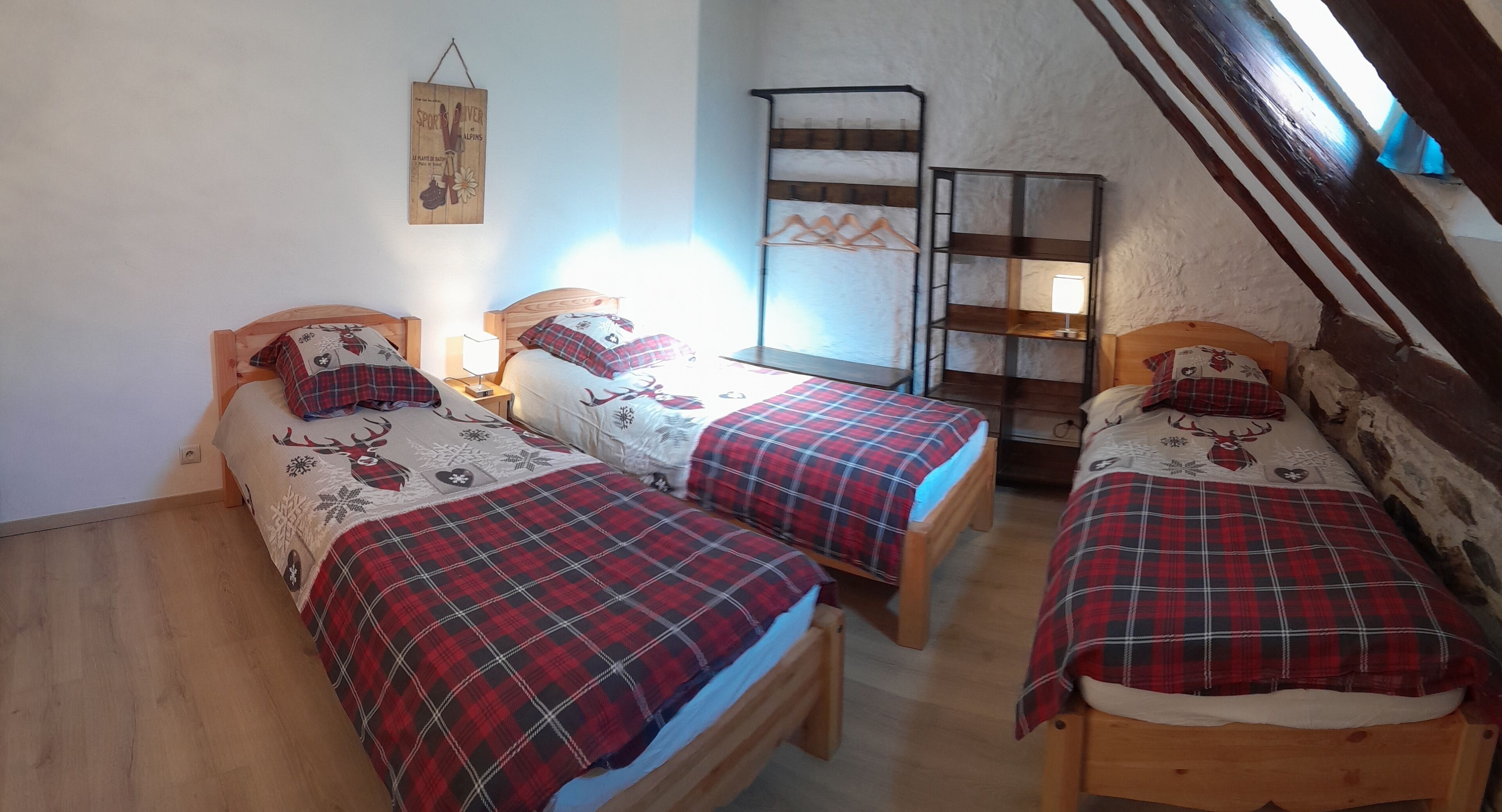 5 dormitorios, tabla de planchar con plancha, wifi y ropa de cama