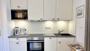 Unclassified image, 5 of 15, button - Reiherweg, Apartment 2 - Beautiful 2-room vacation apartment with two terraces, quiet and (Sylt)