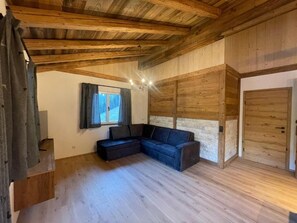 Unclassified image, 5 of 34, button - Ferienwohnungen Unterdürmoos Apartments mit Chalet-Charme auf 1050 m, Alleinlage (Promberg)
