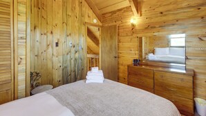 2 quartos, acesso à internet, roupa de cama