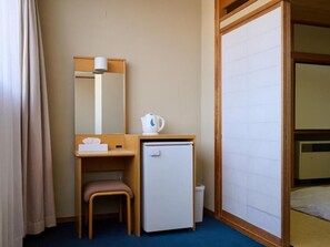 Japanese-style Quadruple Room (2 spaces)