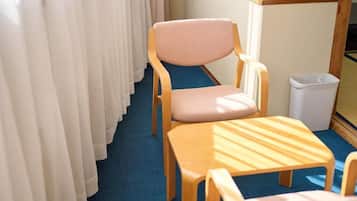 Habitación de estilo japonés, no fumadores (10 Tatami) | Escritorio, wifi gratis, ropa de cama