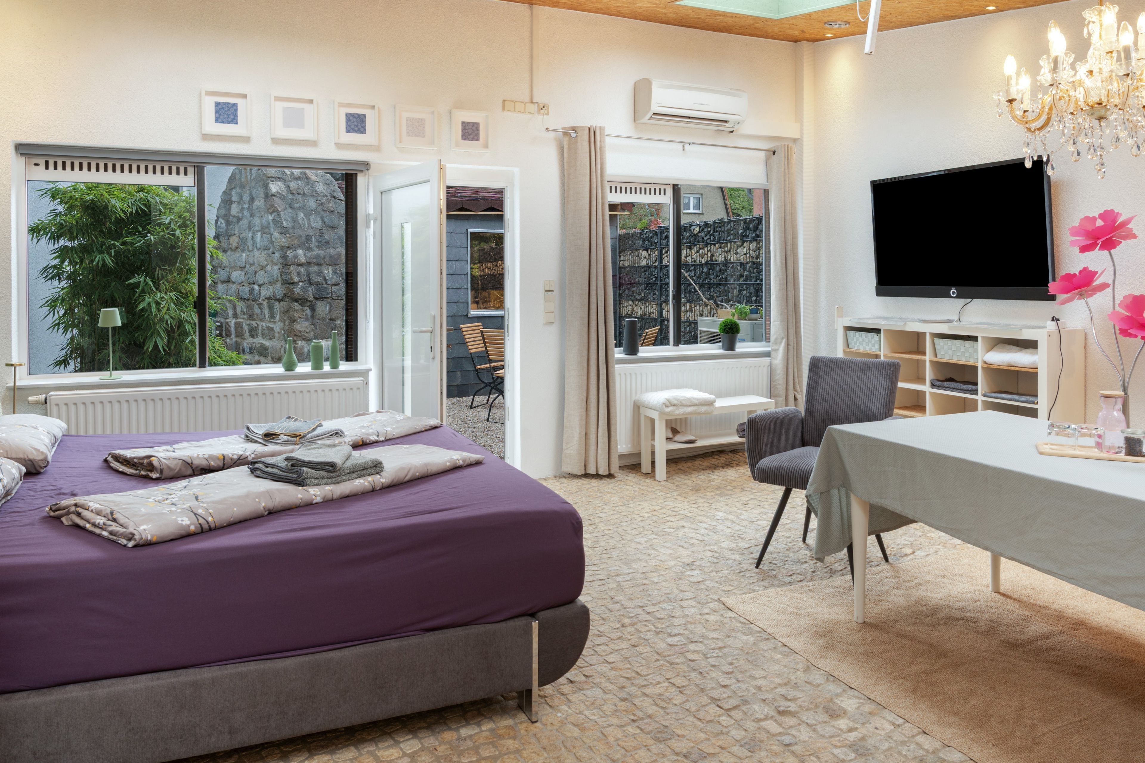 1 bedroom, WiFi, bed sheets