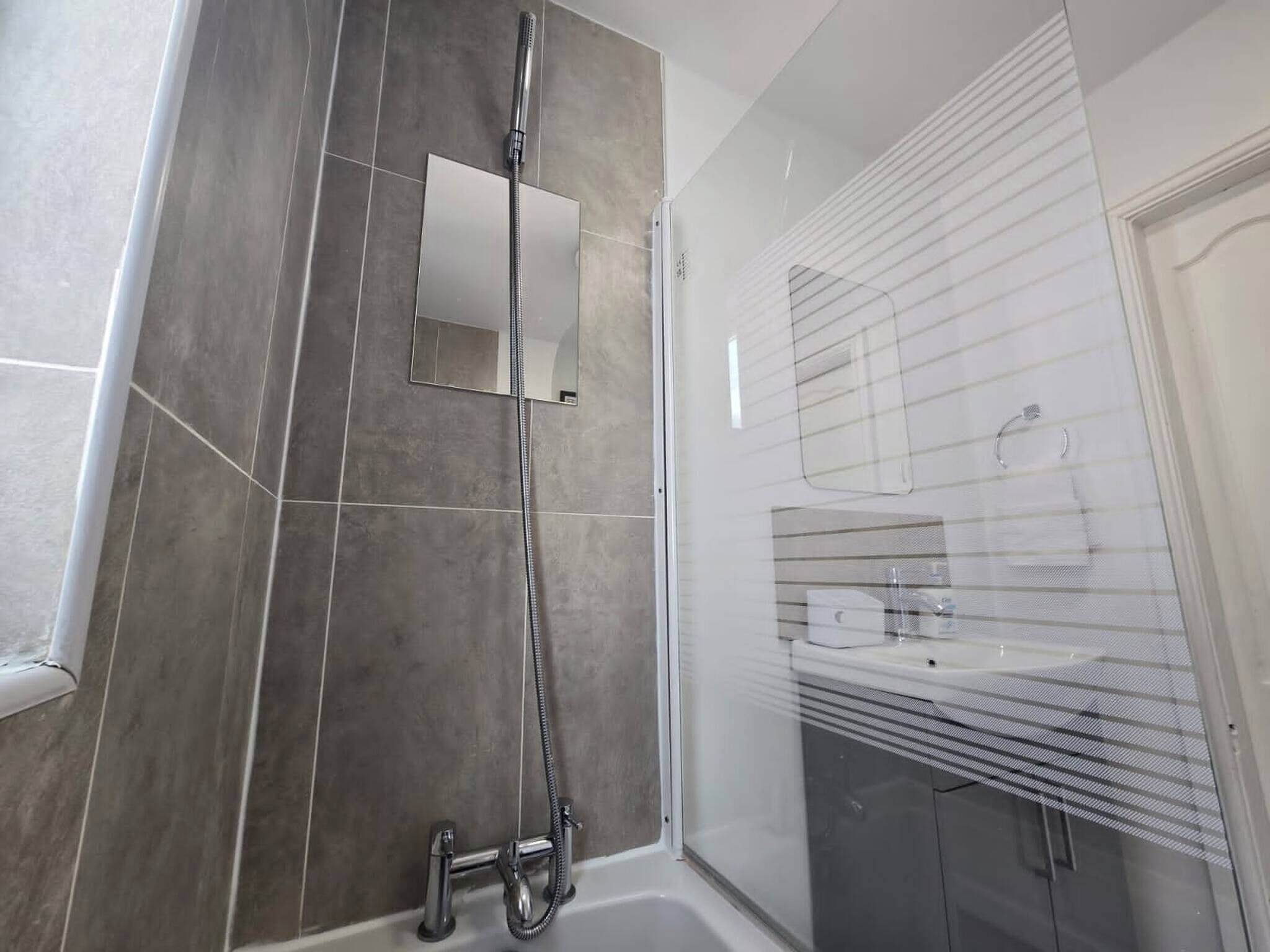 House, 3 Bedrooms | Bathroom