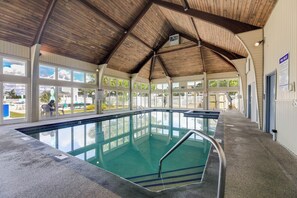 Pool - Blue Pelican River Oasis on the Neus! Walk to Pier (New Bern)