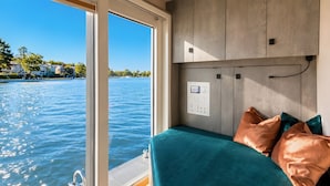 Interior - Modern Houseboat 'Tegel' with Lake View, Wi-Fi & Air Conditioning (Berlin)