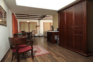 Suite Royal, vista a la montaña | Interior