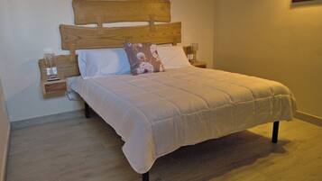 WiFi, bed sheets