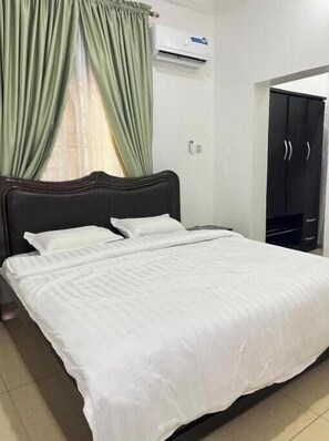 Room - Shana Homes (Karsana)