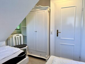 Room - Vrbo Property (Westerland)