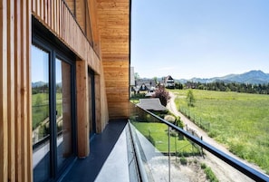 Habitación doble Deluxe, balcón, vista a la montaña | Áreas de la propiedad