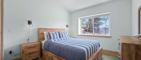 2 Schlafzimmer, Schreibtisch, Bügeleisen/Bügelbrett, kostenloses WLAN