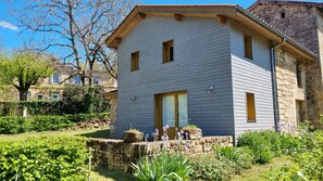 Exterior - 3-bedroom chalet in serene Cardaillac with cool AC breeze (Cardaillac)