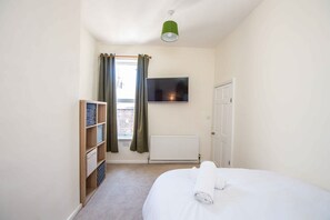 Room - Albert Edward House – Modern 2BR Home in Liverpool (Liverpool)
