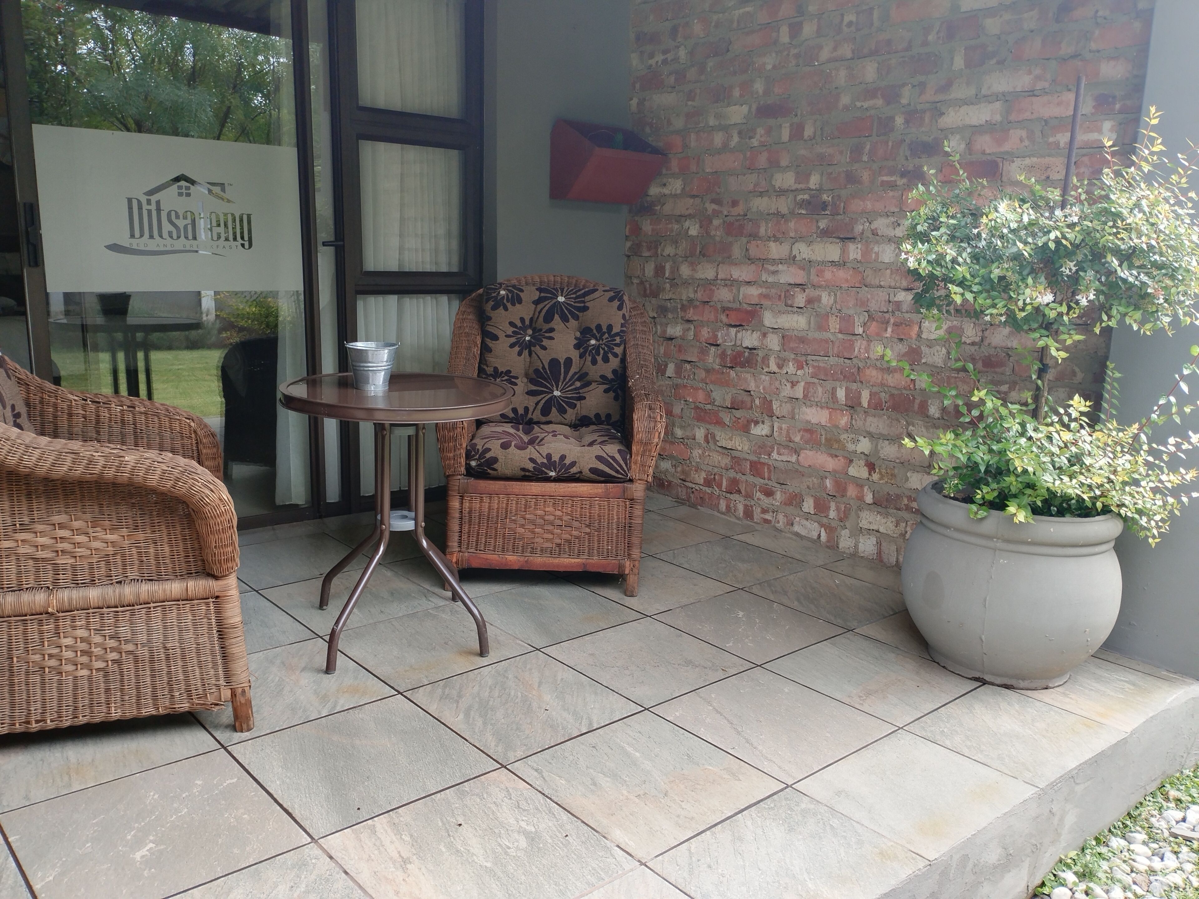 Classic Double Room, Garden View | Terrace/patio