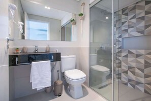 Huoneisto, kaupunkinäköala | Kylpyhuone